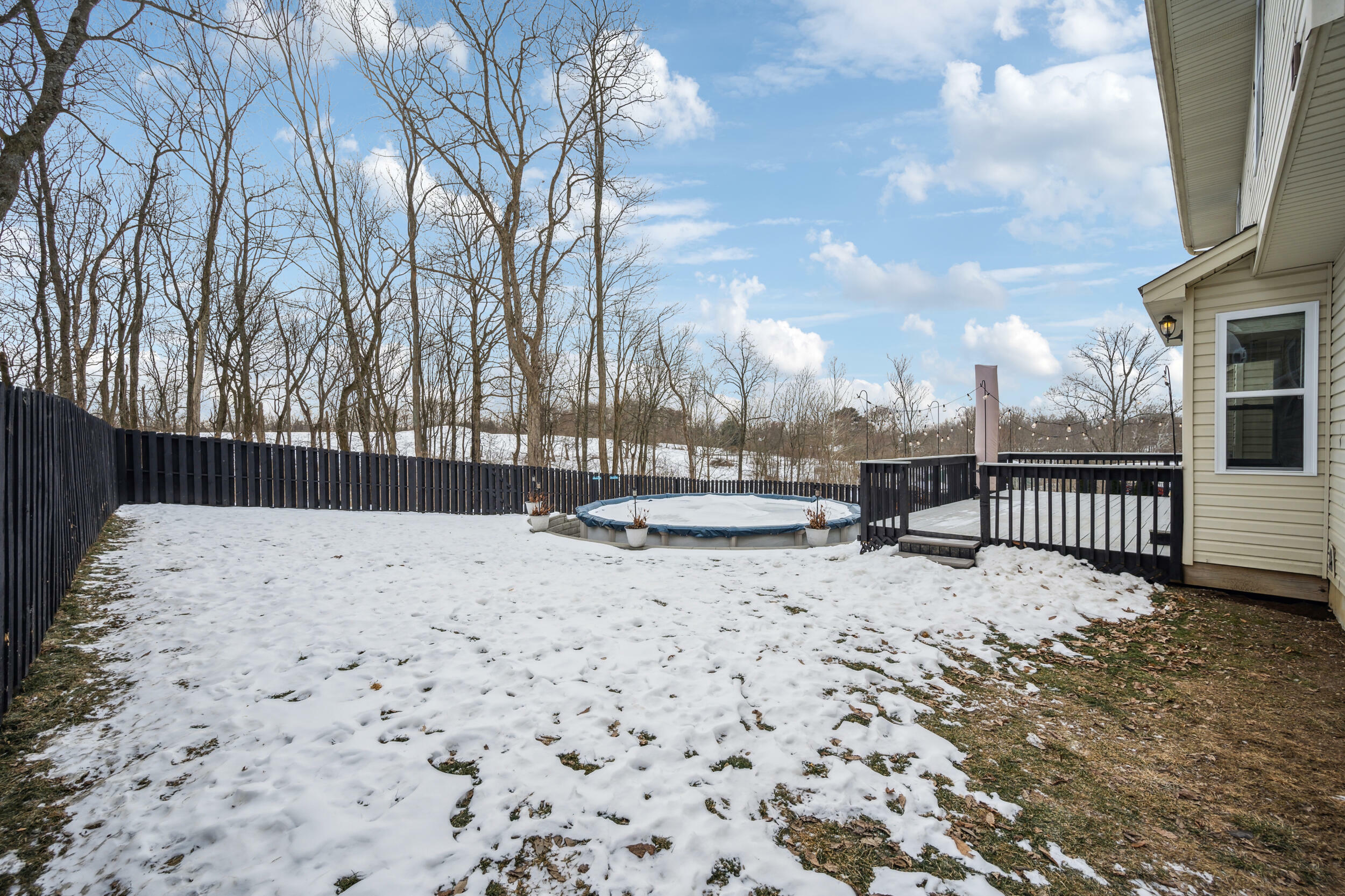 Property Photo:  1083 Cherryknoll Court  KY 41051 