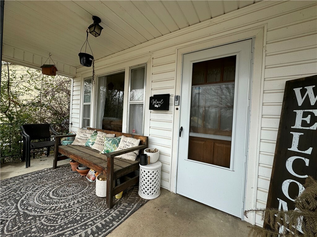 Property Photo:  1104 N Lucille Street  AR 72601 