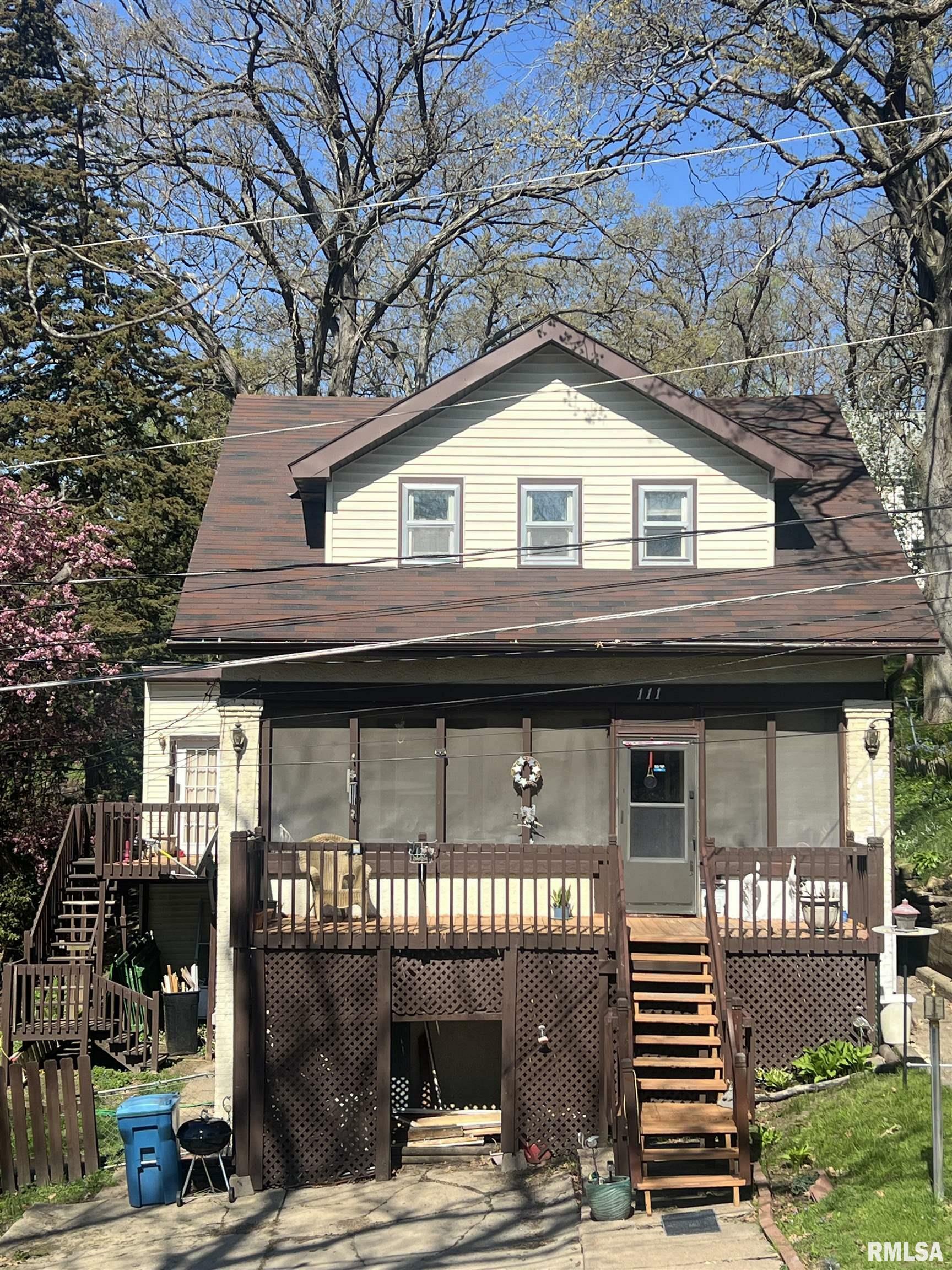 Property Photo: 111 Dewhurst Avenue IL 61074