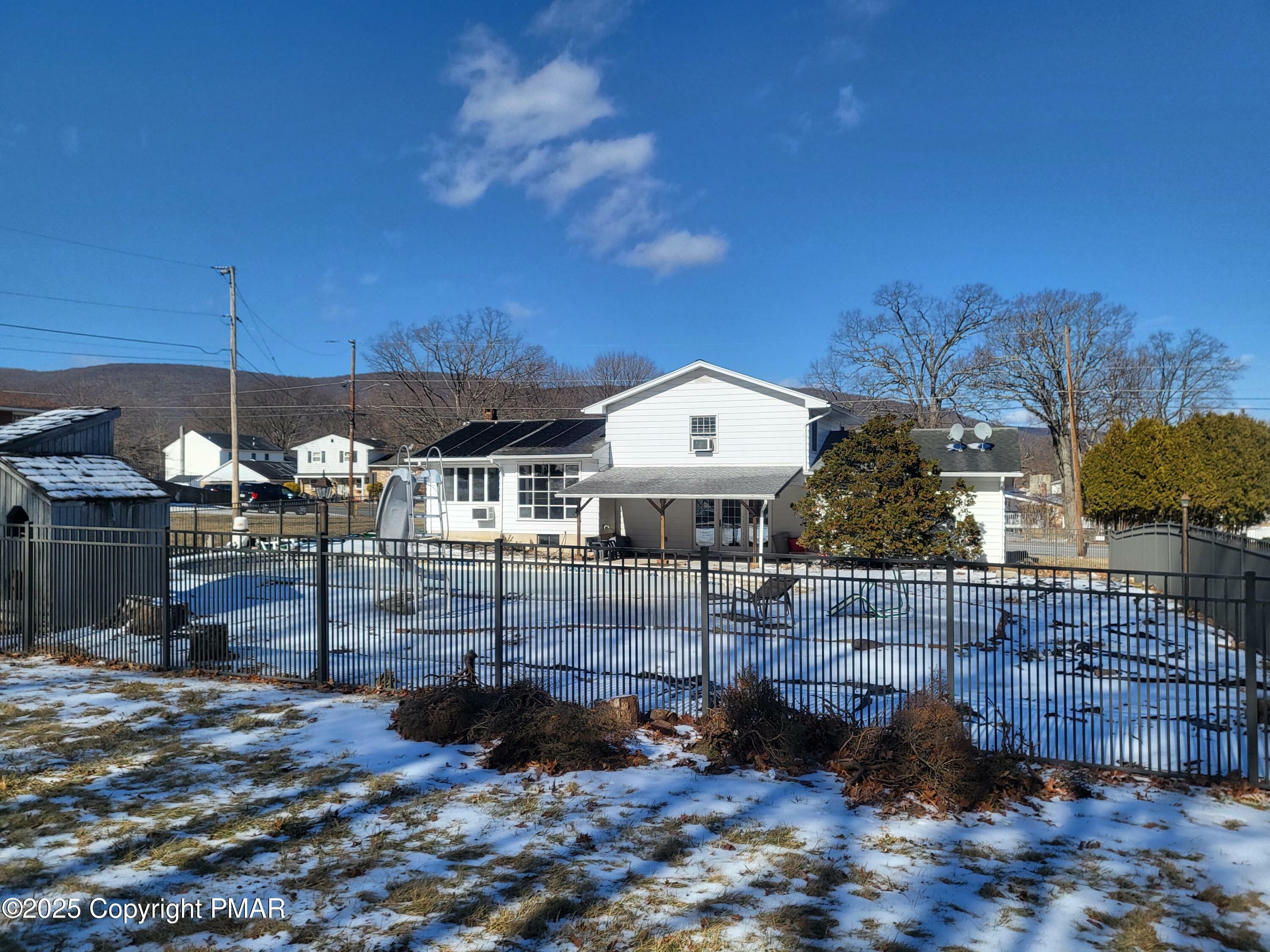 Property Photo:  499 Slate Belt Boulevard  PA 18013 