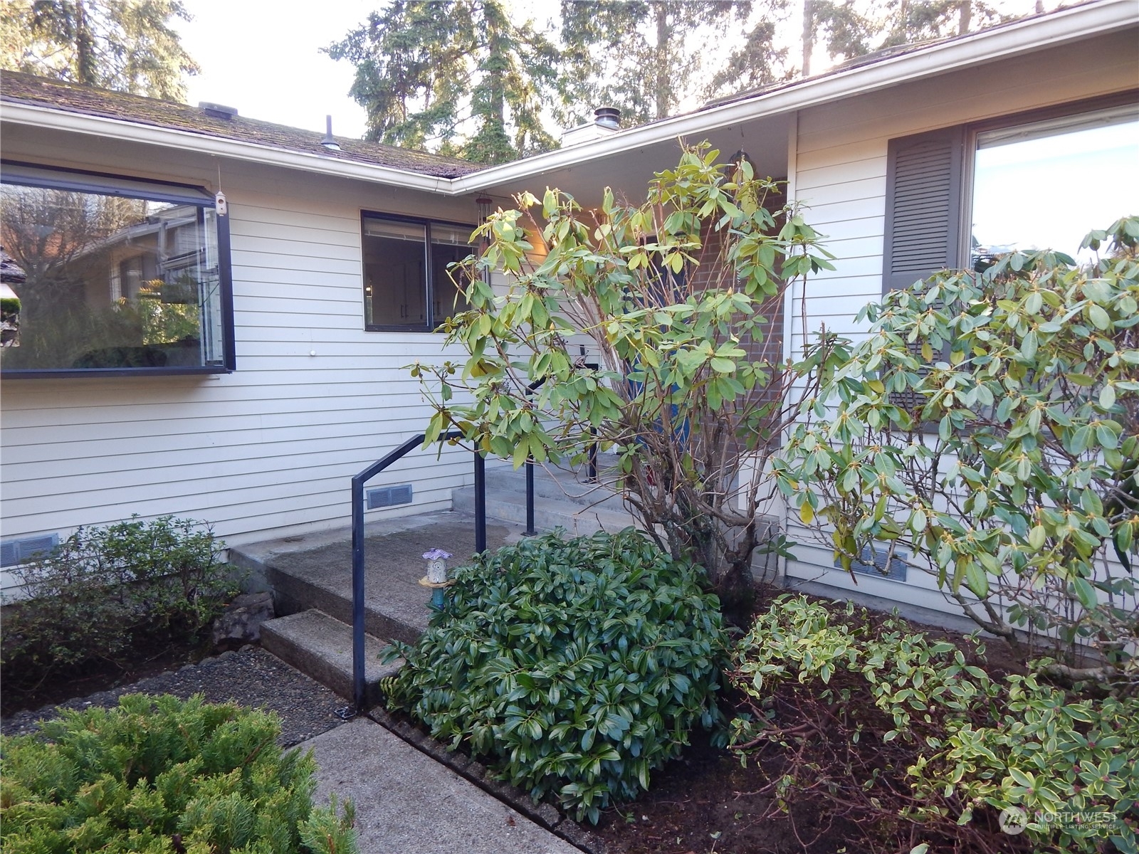 Property Photo:  24833  9th Place S  WA 98198 