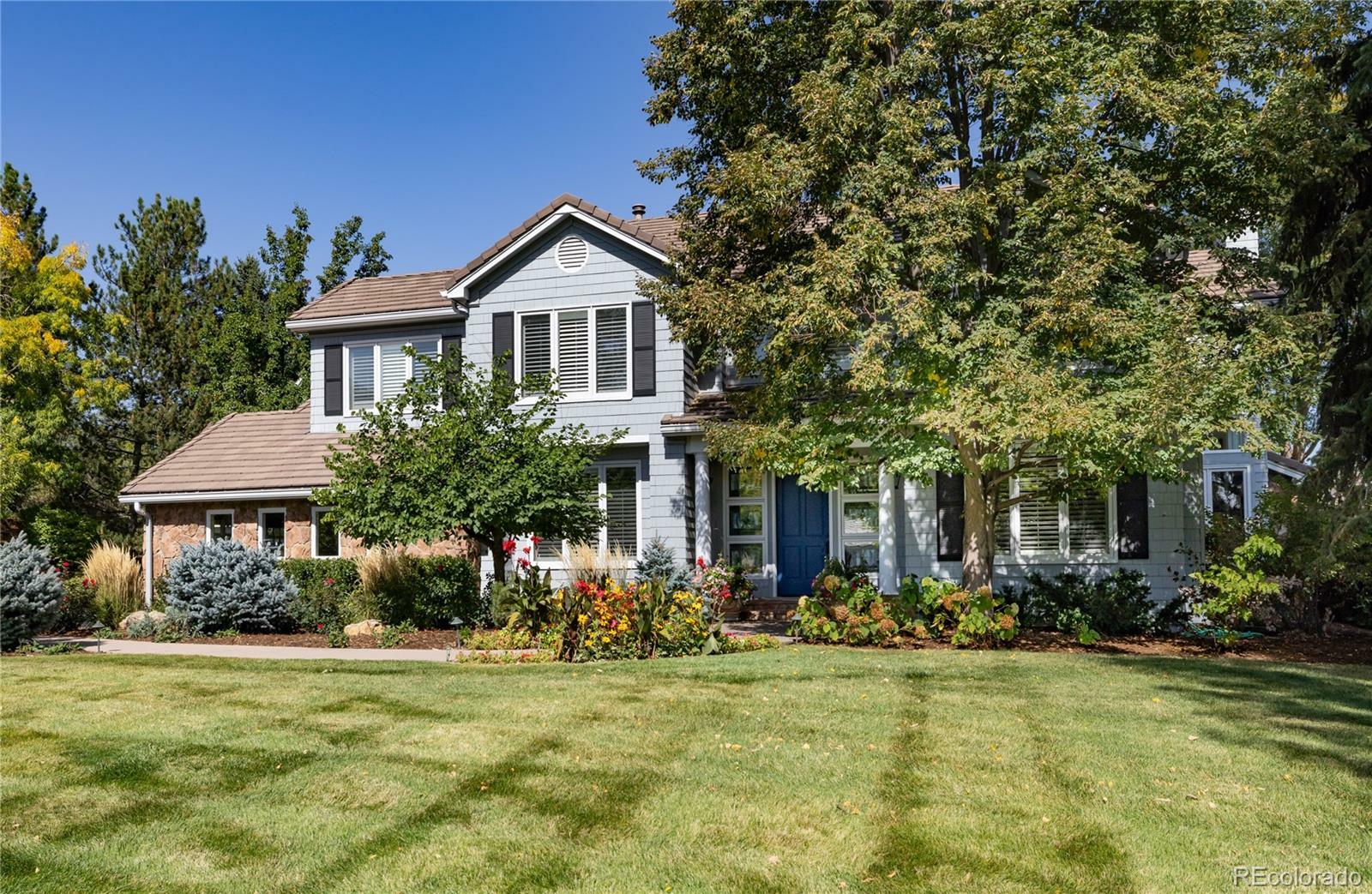 Property Photo: 4483 W Cottonwood Place CO 80123