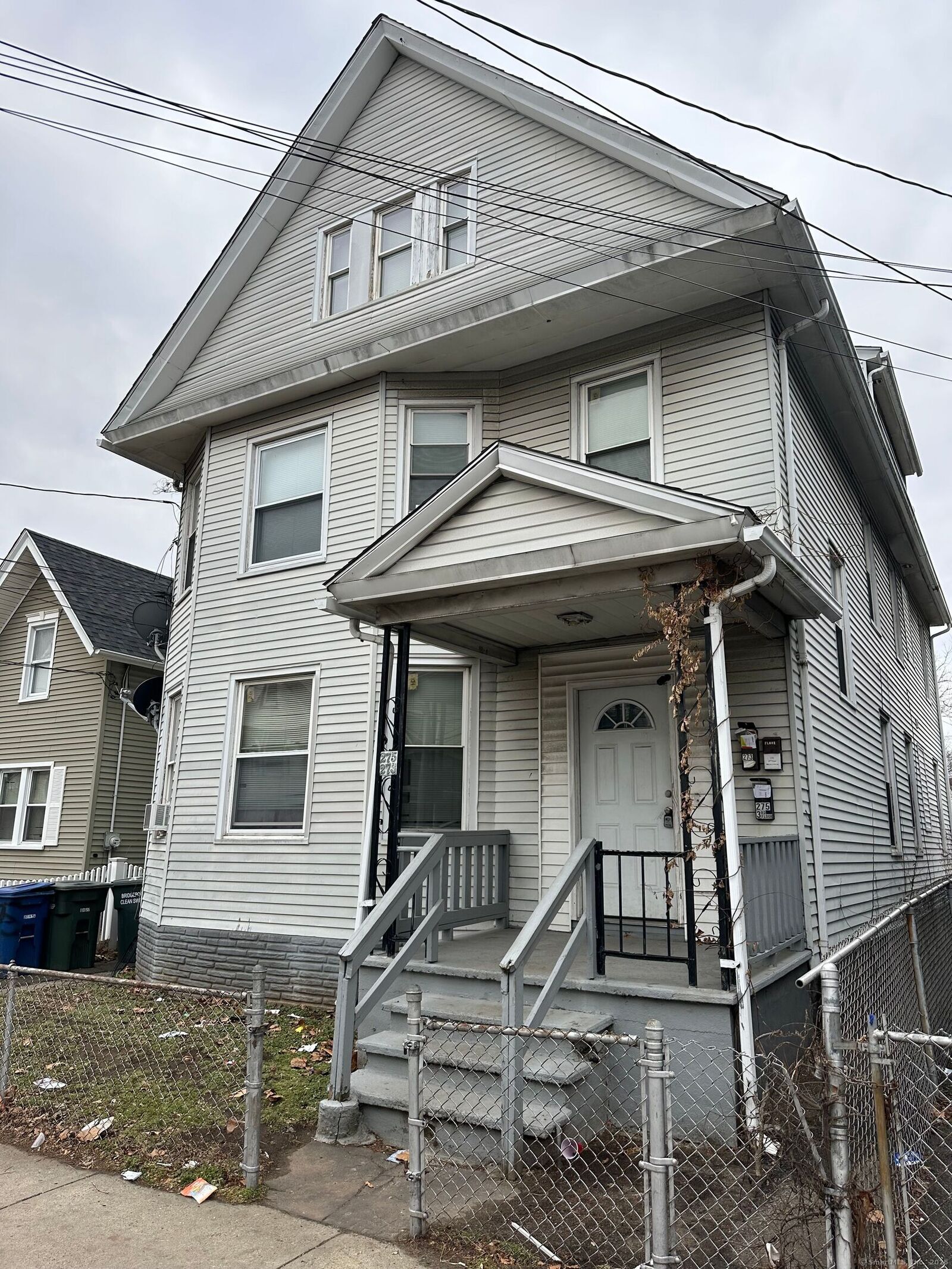 Property Photo: 275 Brooks Street 3rd Fl CT 06608