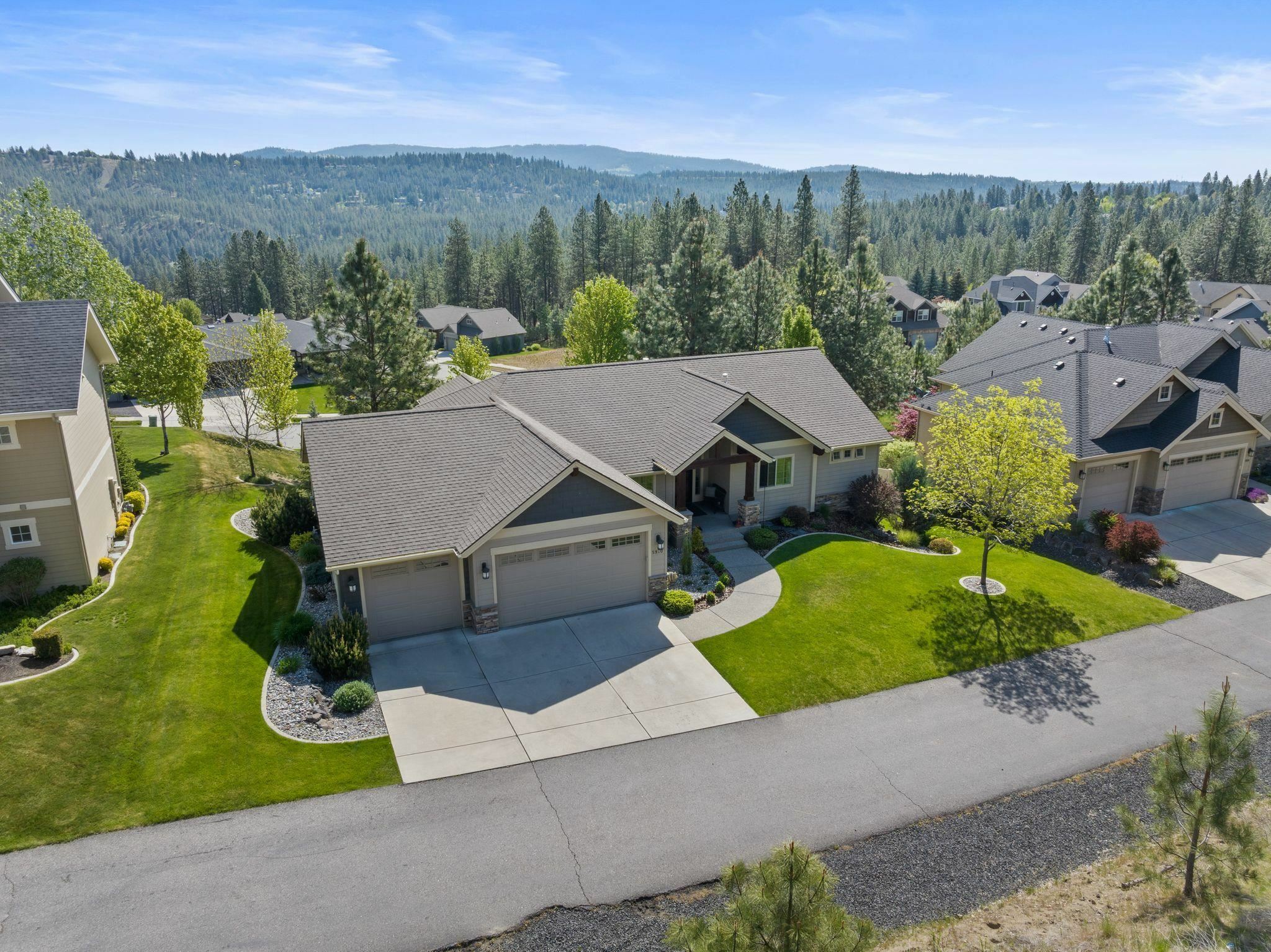 Property Photo: 5920 S Summerwood St WA 99224