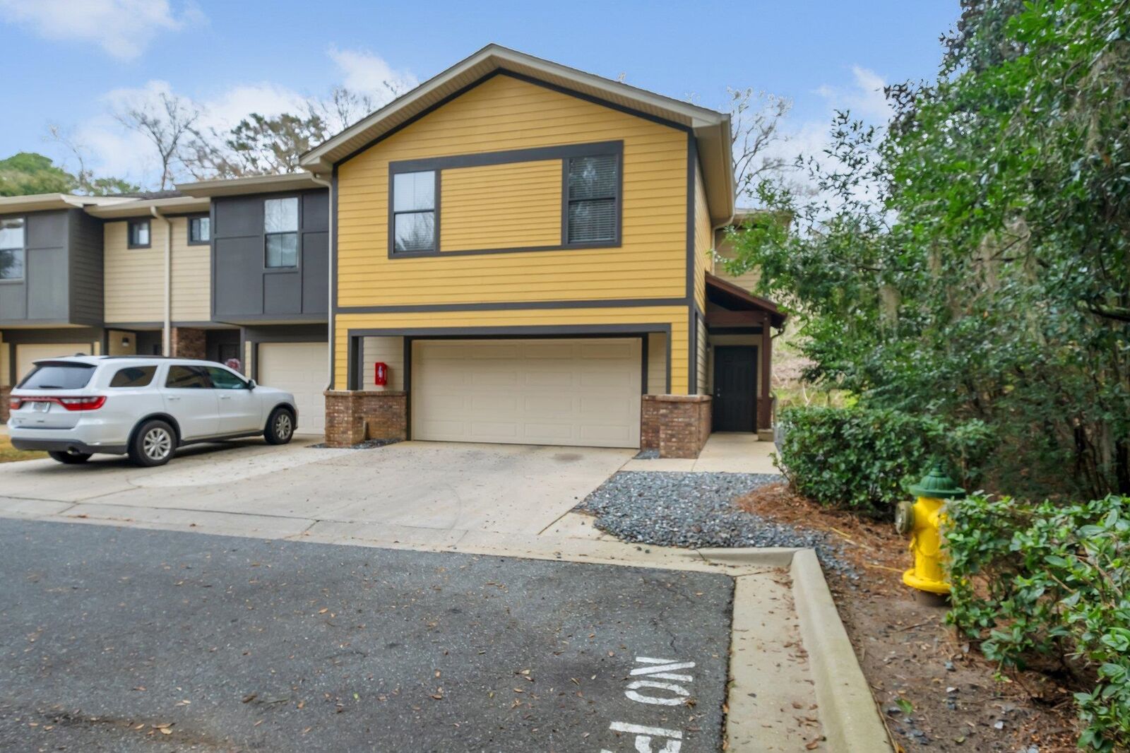 Property Photo:  2322 Timber Oaks Lane Bldg 3  FL 32304