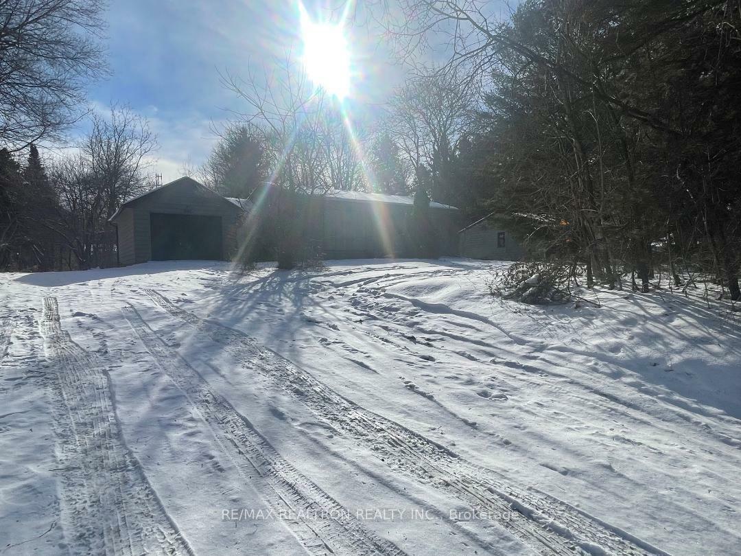 Property Photo: 541 Sunset Beach Road ON L4E 3J8