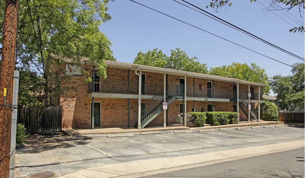 Property Photo: 630 Maiden Lane C TX 78705