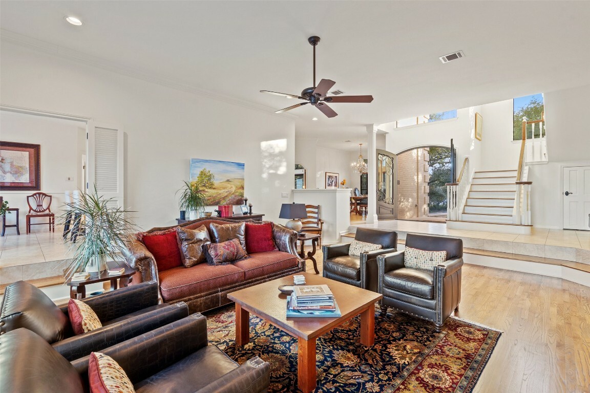 Property Photo: 3 Coleridge Lane TX 78746