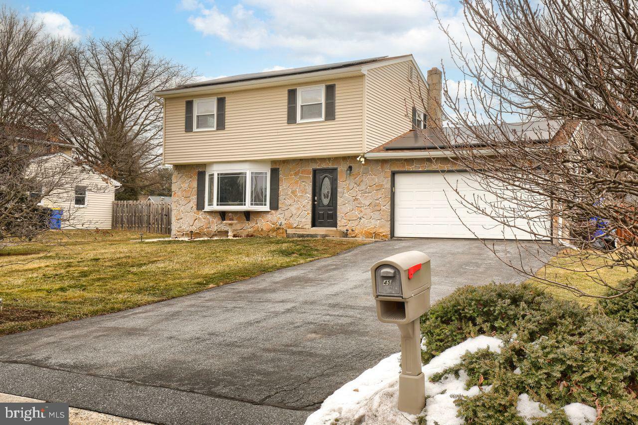 Property Photo:  45 Pine Tree Drive  PA 17512 