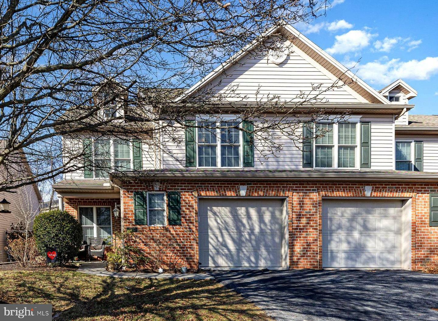 Property Photo:  210 Loring Court  PA 17070 