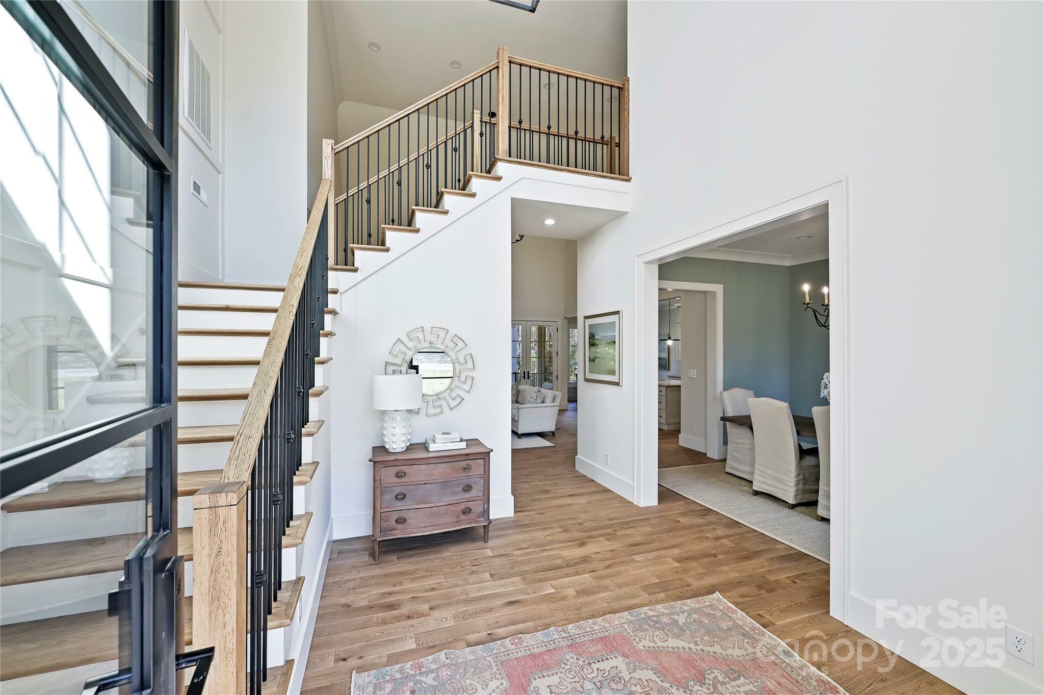 Property Photo: 3319 Gresham Place NC 28211