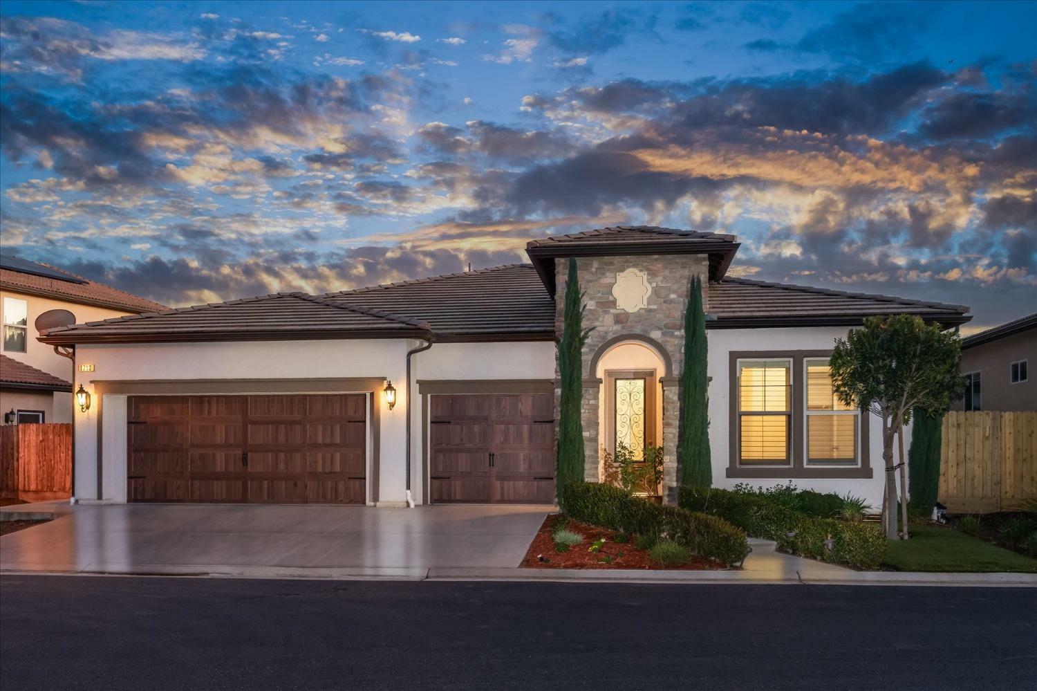 1713 E Benvenuto Drive  Fresno CA 93730 photo