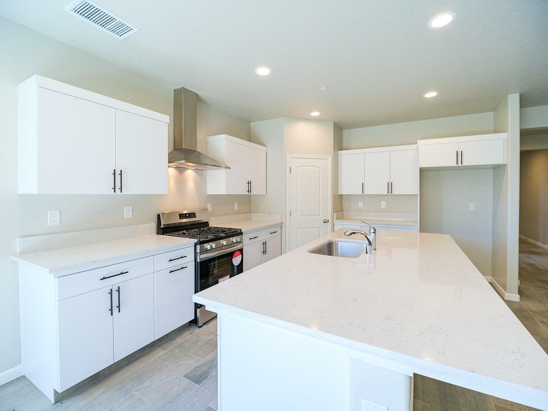 Property Photo:  4385 Oak Knoll Road  CA 93636 