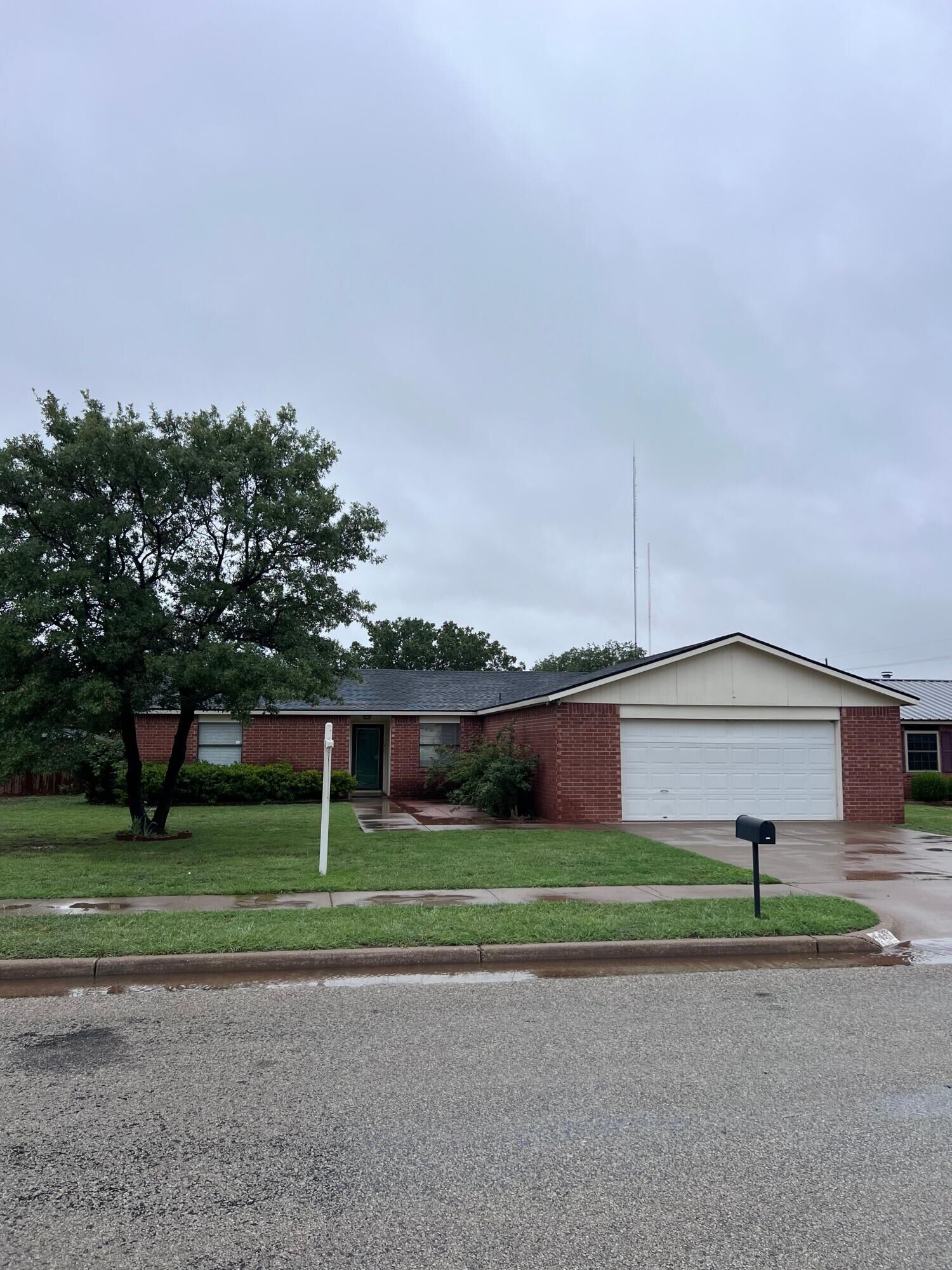 Property Photo: 2411 93rd Place TX 79423