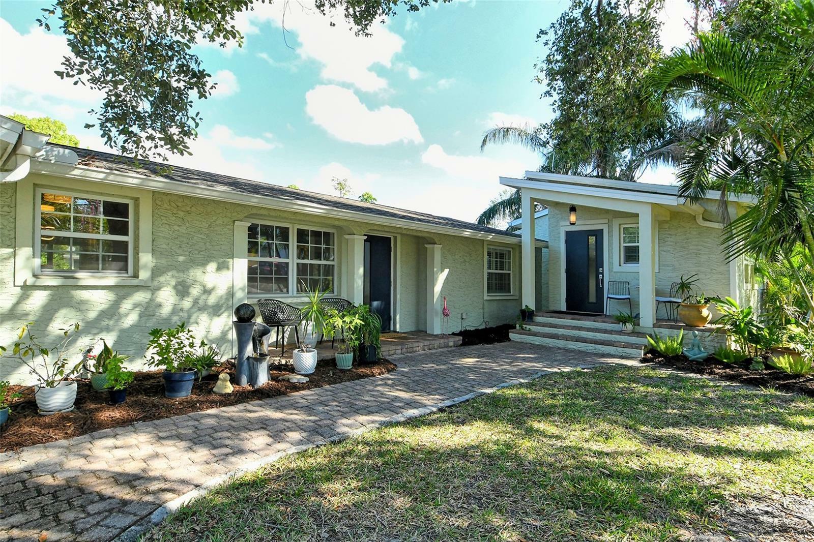 1705 Shoreland Drive  Sarasota FL 34239 photo