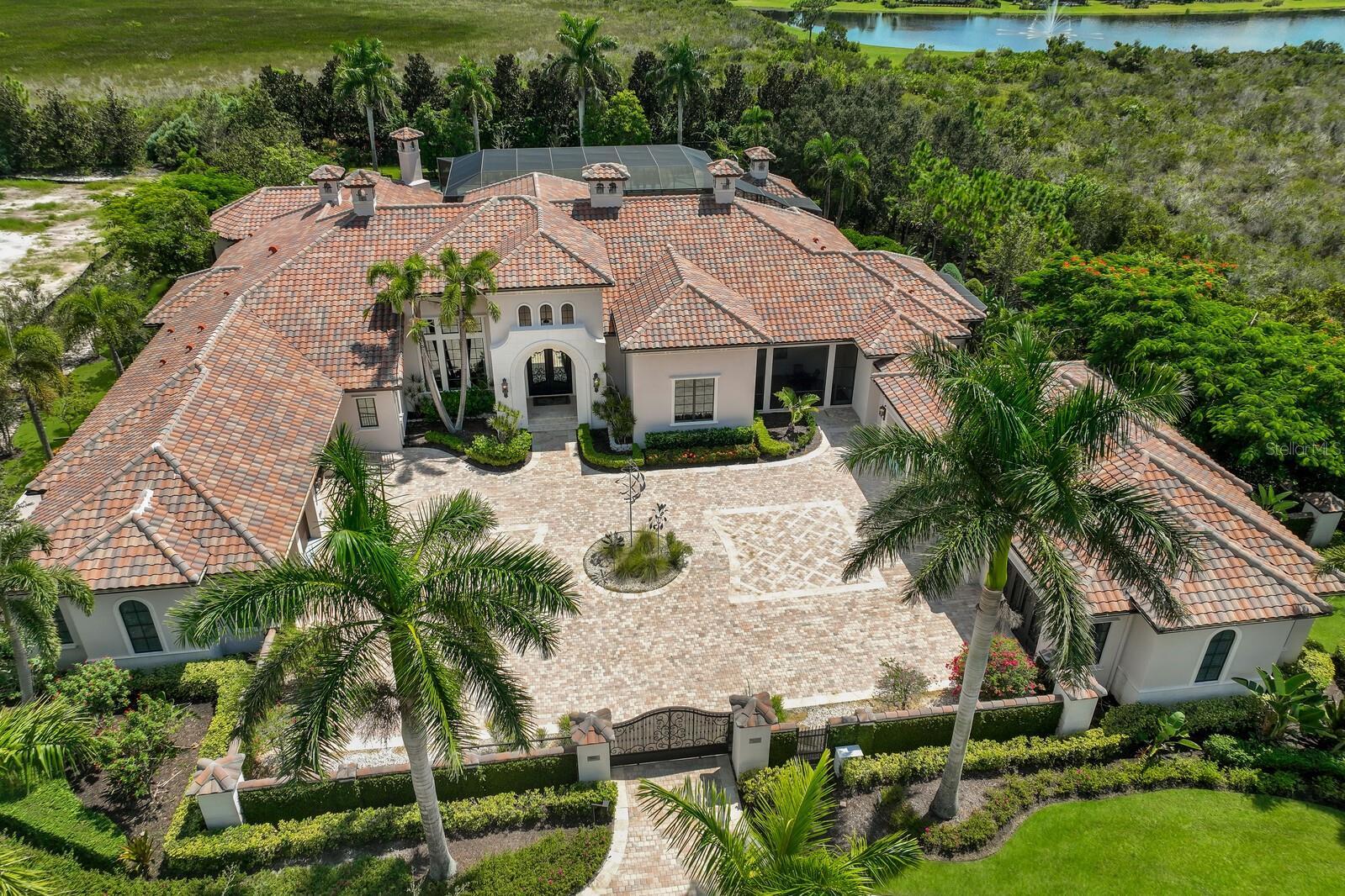 Property Photo: 16416 Baycross Drive FL 34202