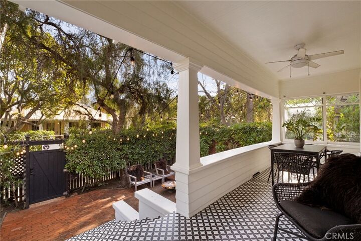 Property Photo: 123 Breeze Ave CA 90291