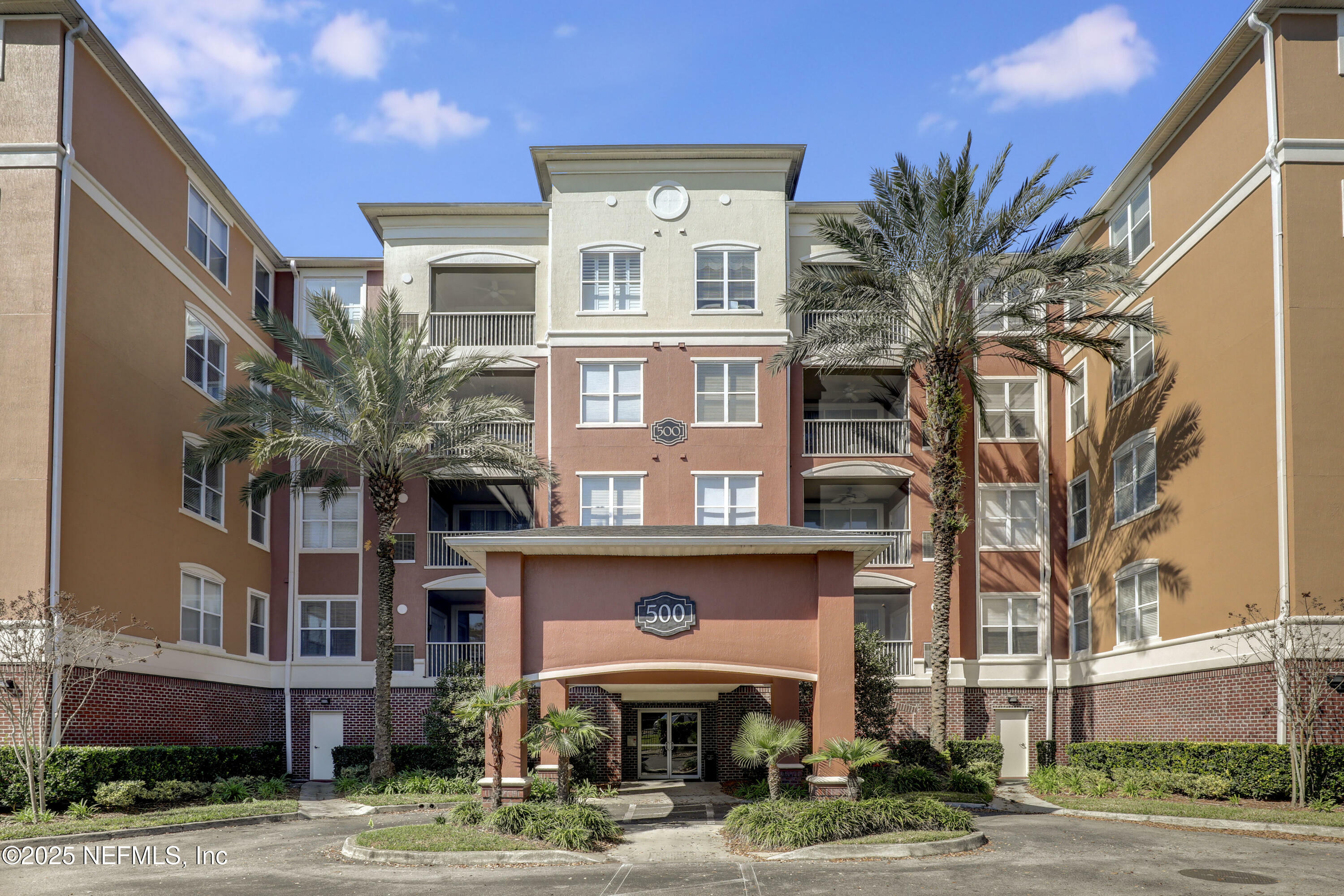 Property Photo: 4480 Deerwood Lake Parkway 552 FL 32216
