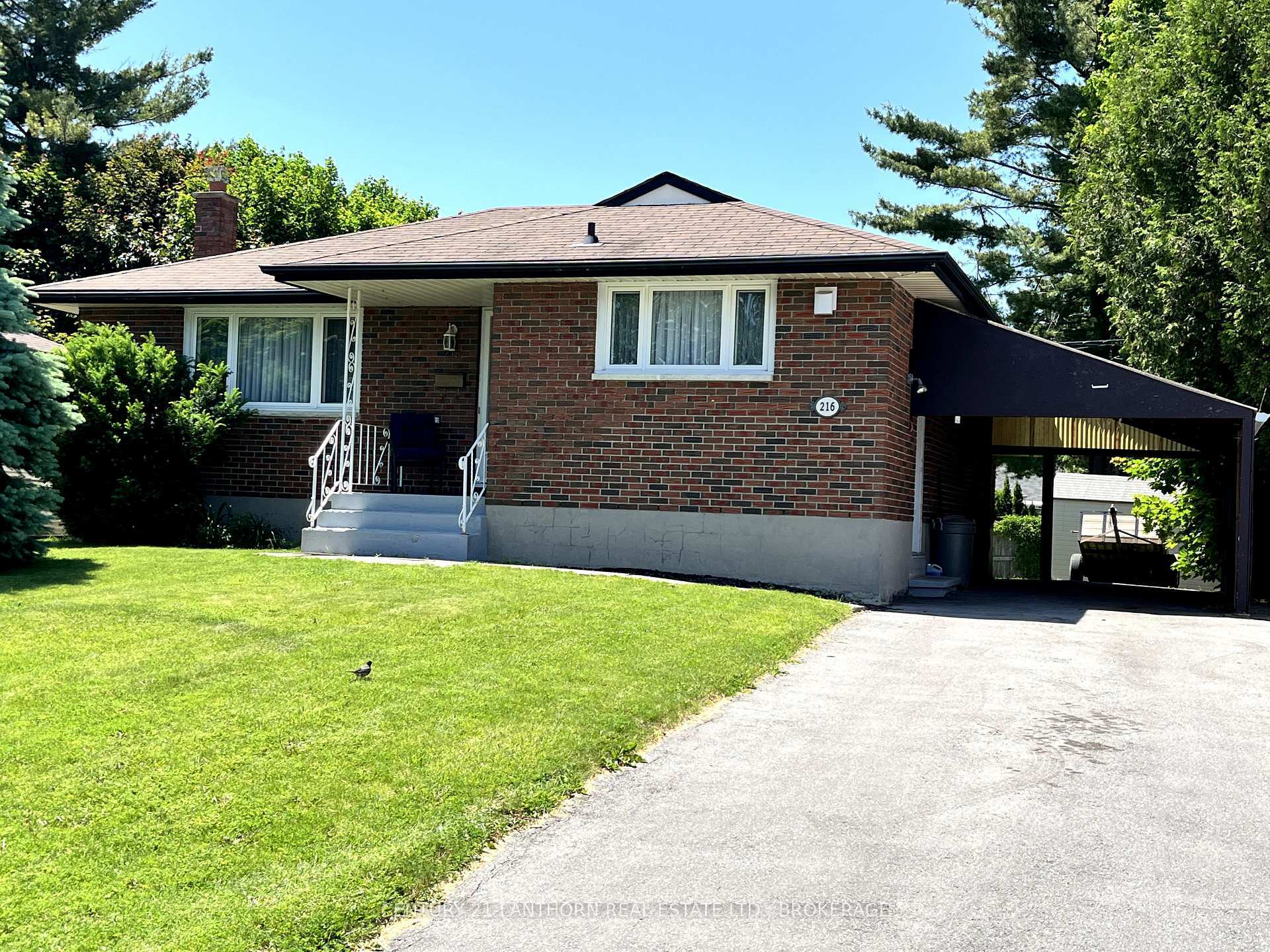 216 Union Street  Greater Napanee ON K7R 2W6 photo