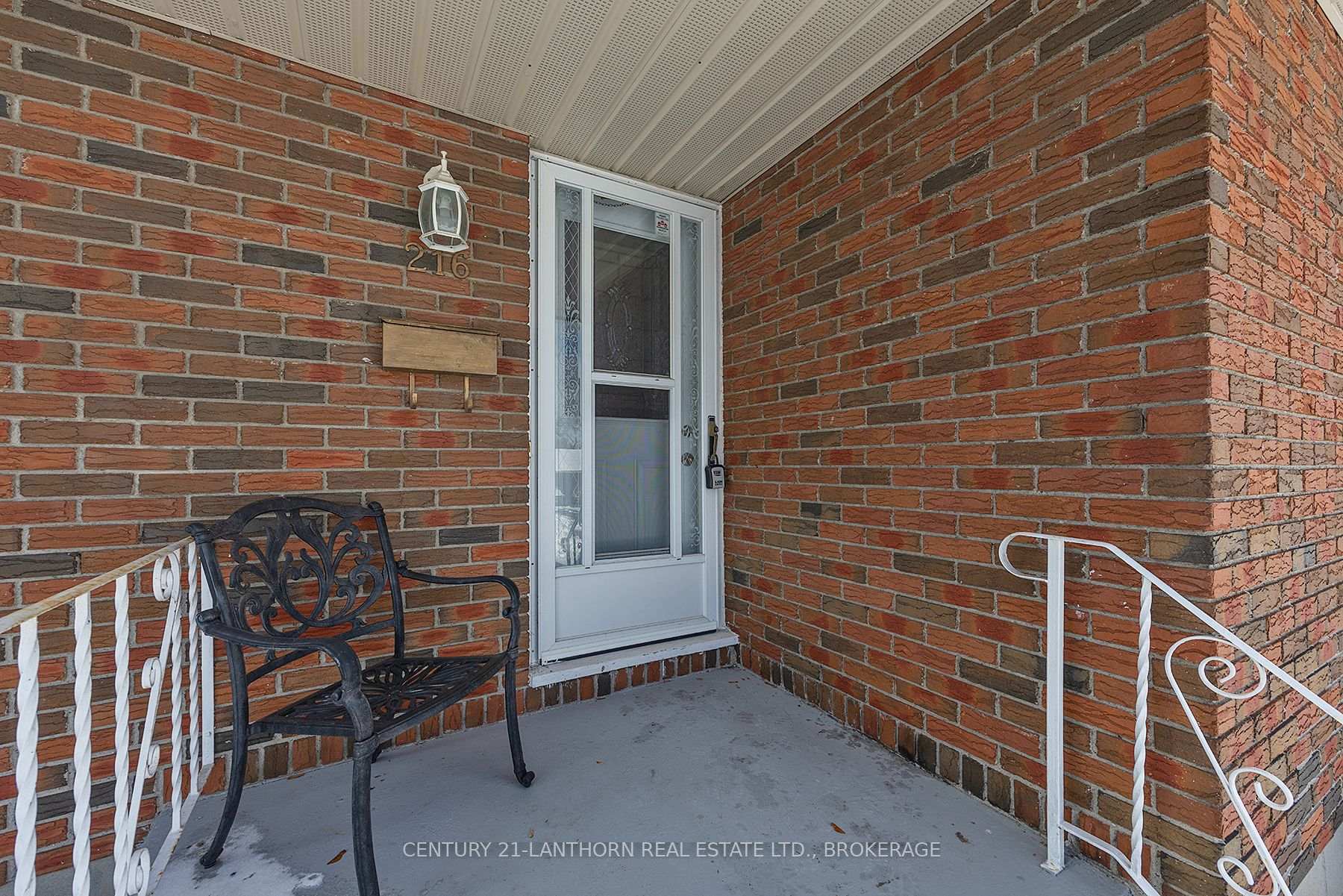 216 Union Street  Greater Napanee ON K7R 2W6 photo