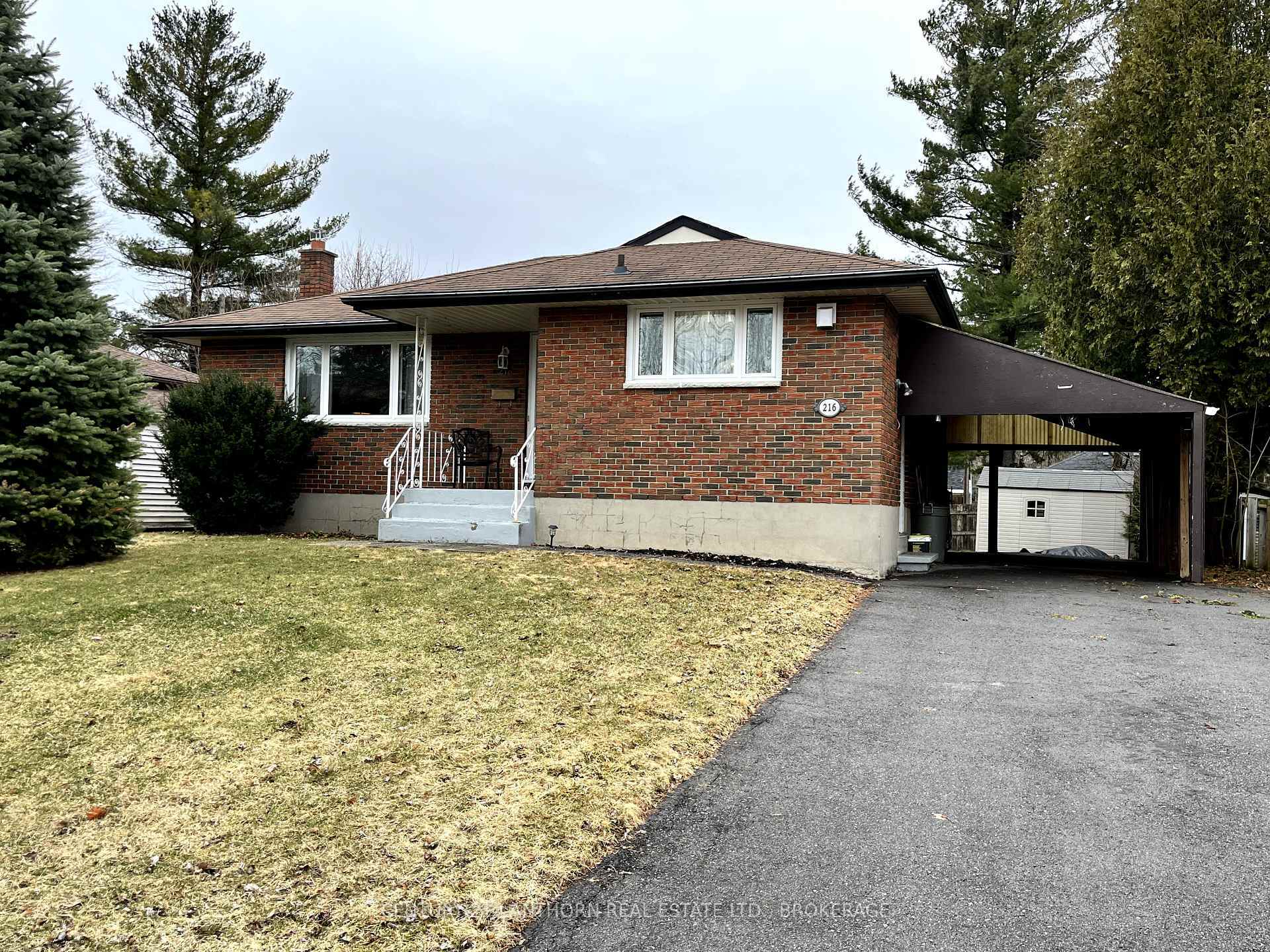216 Union Street  Greater Napanee ON K7R 2W6 photo