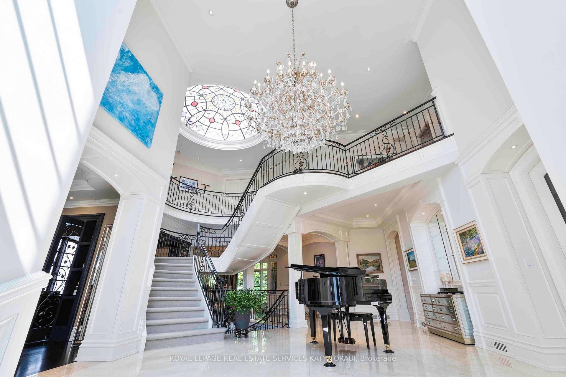 Property Photo: 11 Doon Road ON M2L 1M1