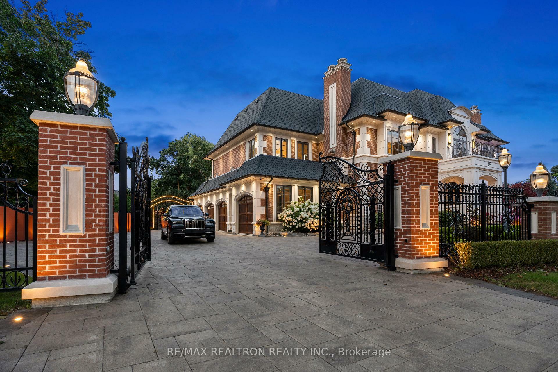 20 Bryson Drive  Richmond Hill ON L4C 6E3 photo
