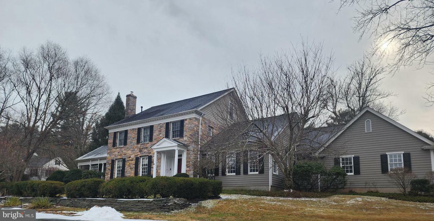 Property Photo:  30 Battlebrook Lane  NJ 08540 