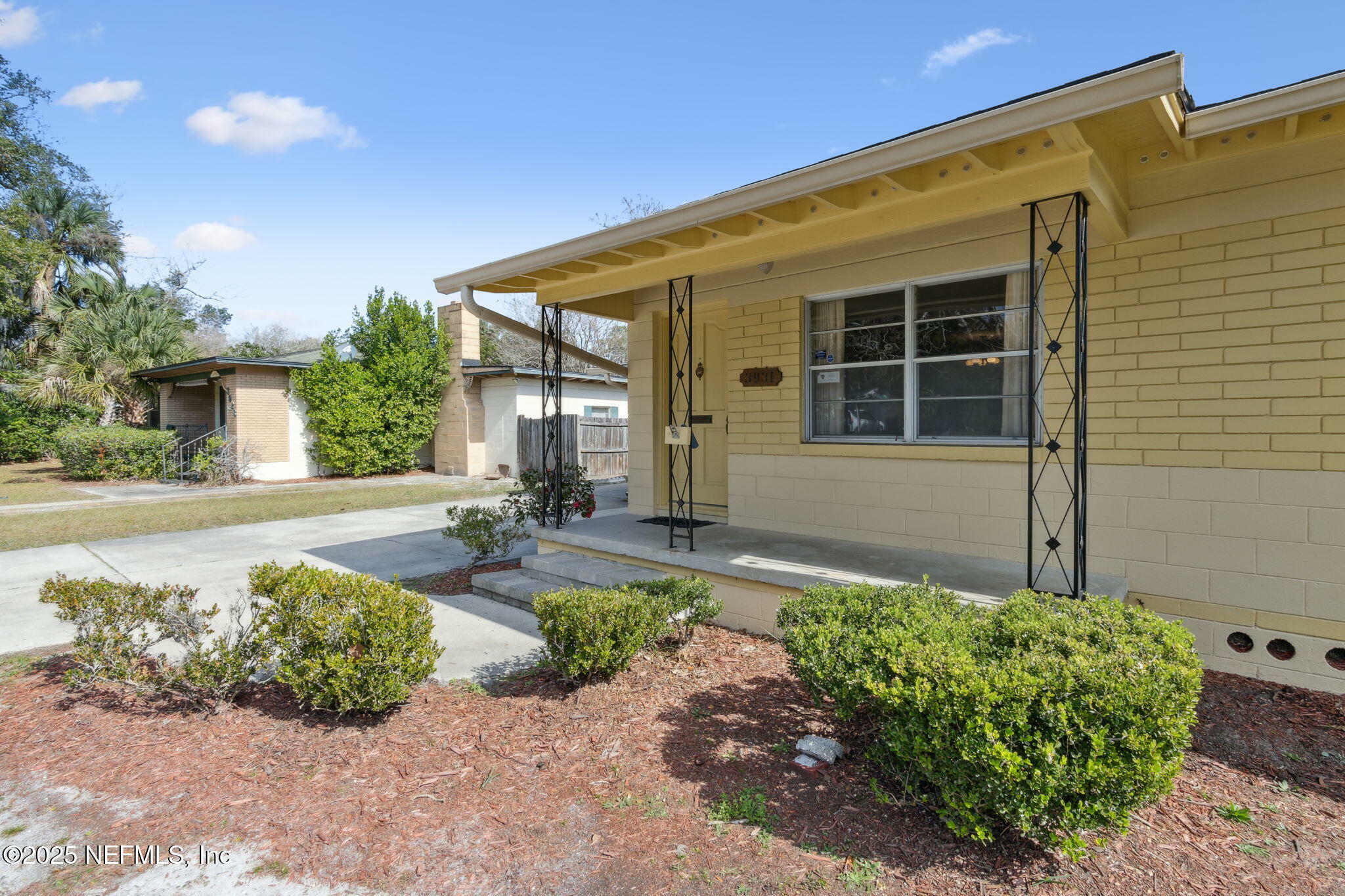 Property Photo:  3931 Tyndale Drive  FL 32210 