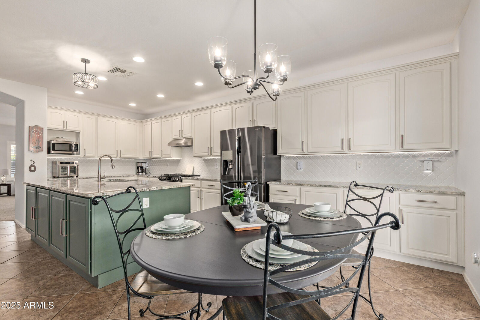 Property Photo:  44560 W Copper Trail  AZ 85139 