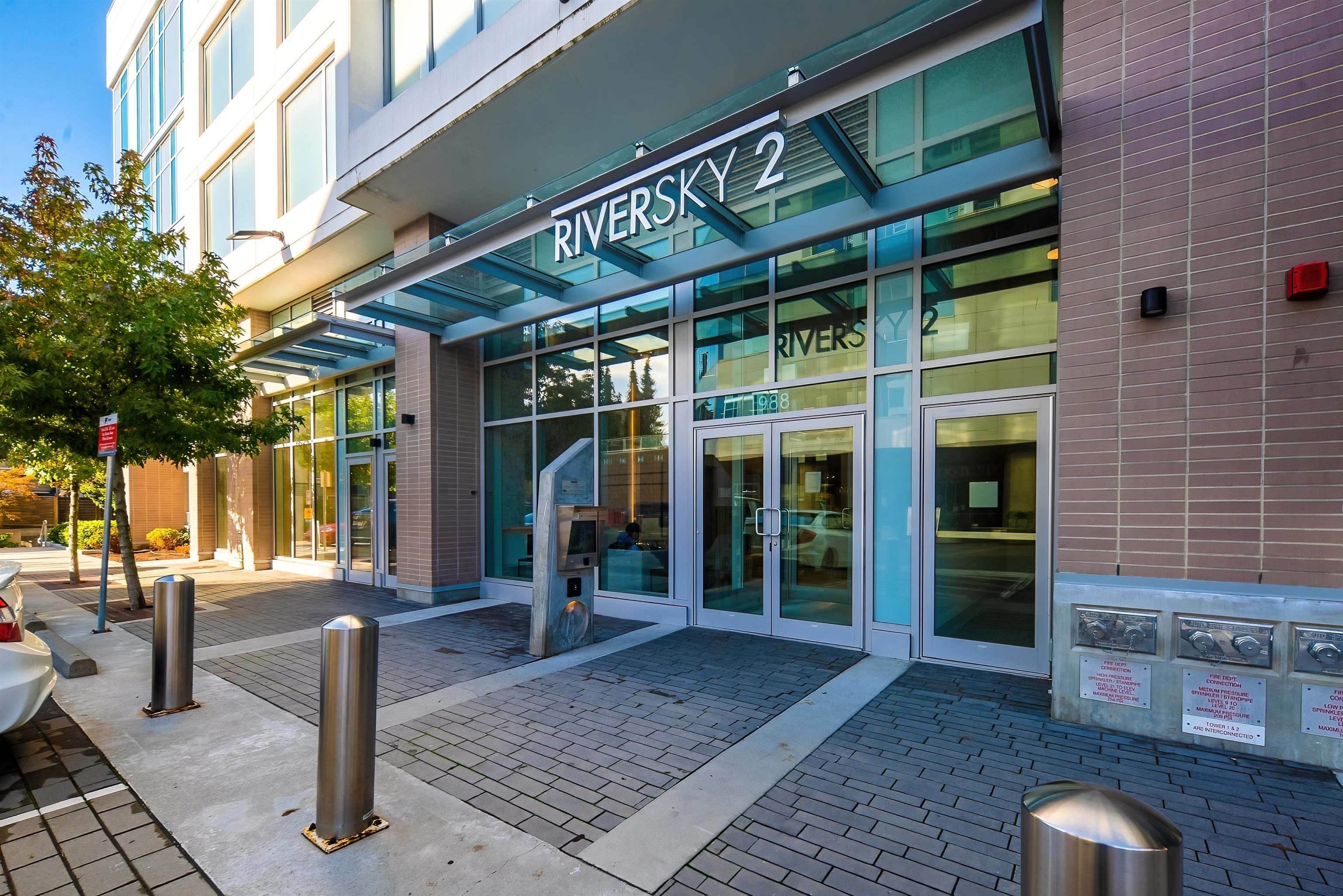Property Photo: 988 Quayside Drive 710 BC V3M 0L5
