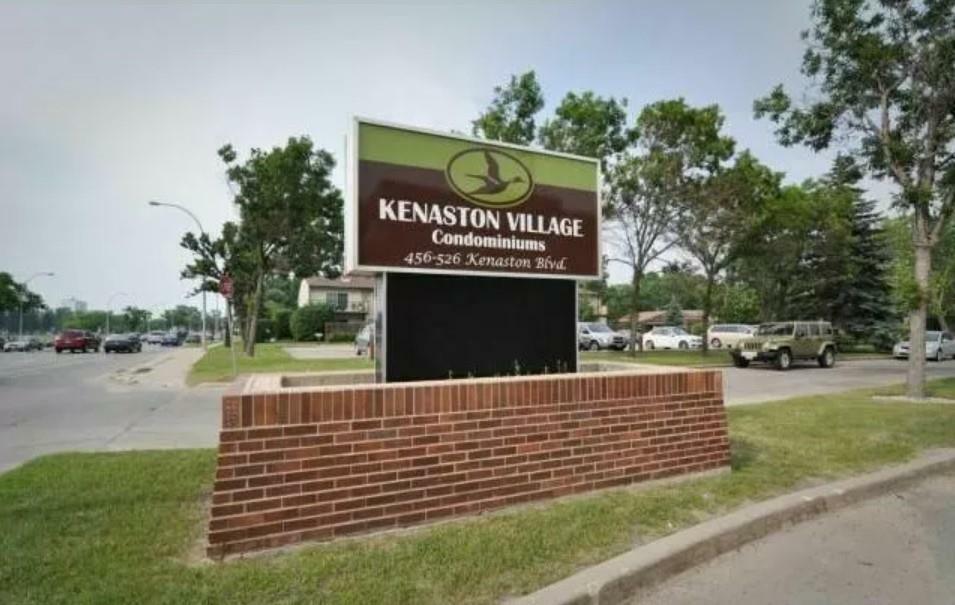 490 Kenaston Boulevard  Winnipeg MB R3N 1Z1 photo