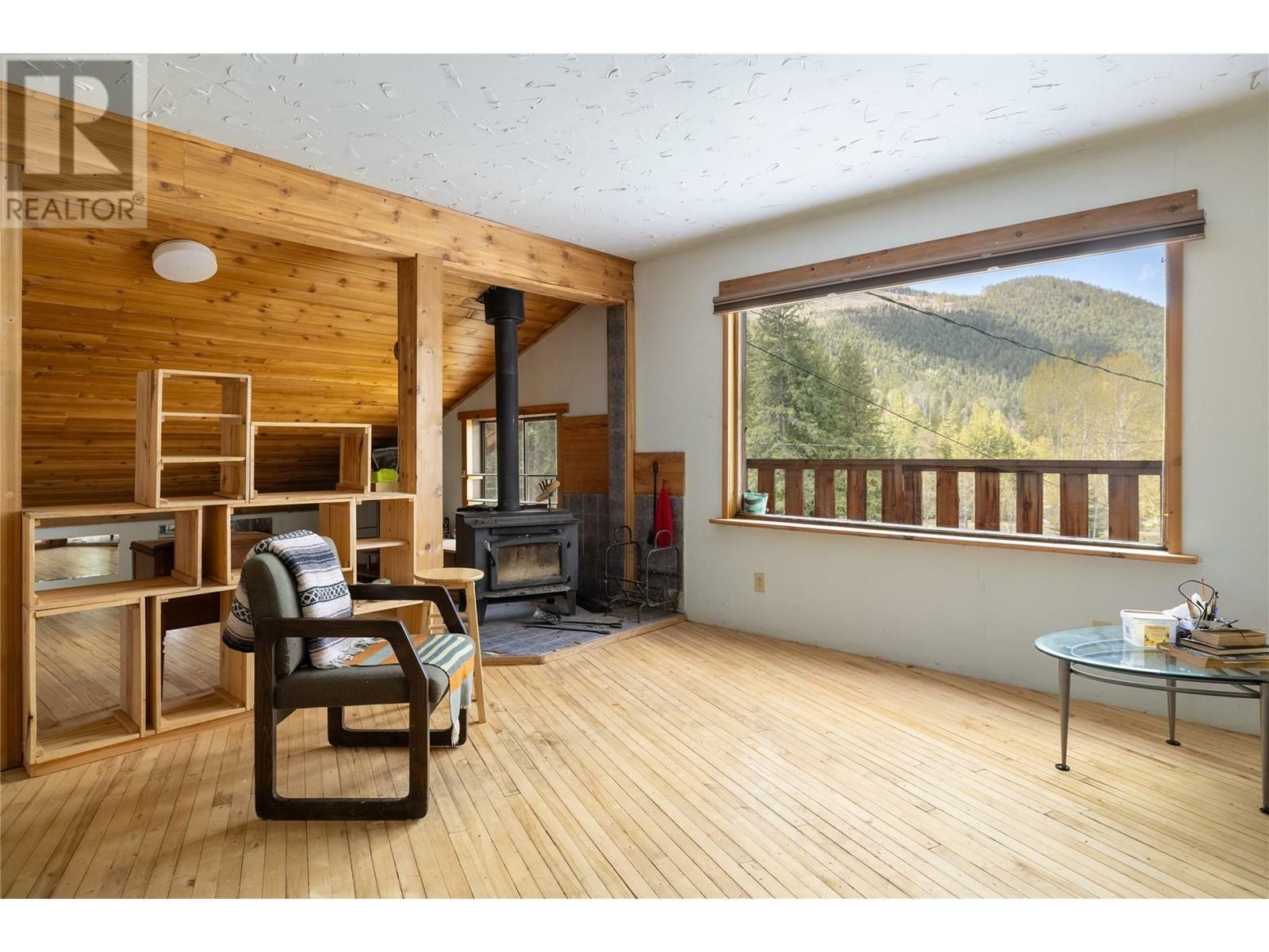 Photo de la propriété: 1538 Creighton Valley Road BC V0E 2G1