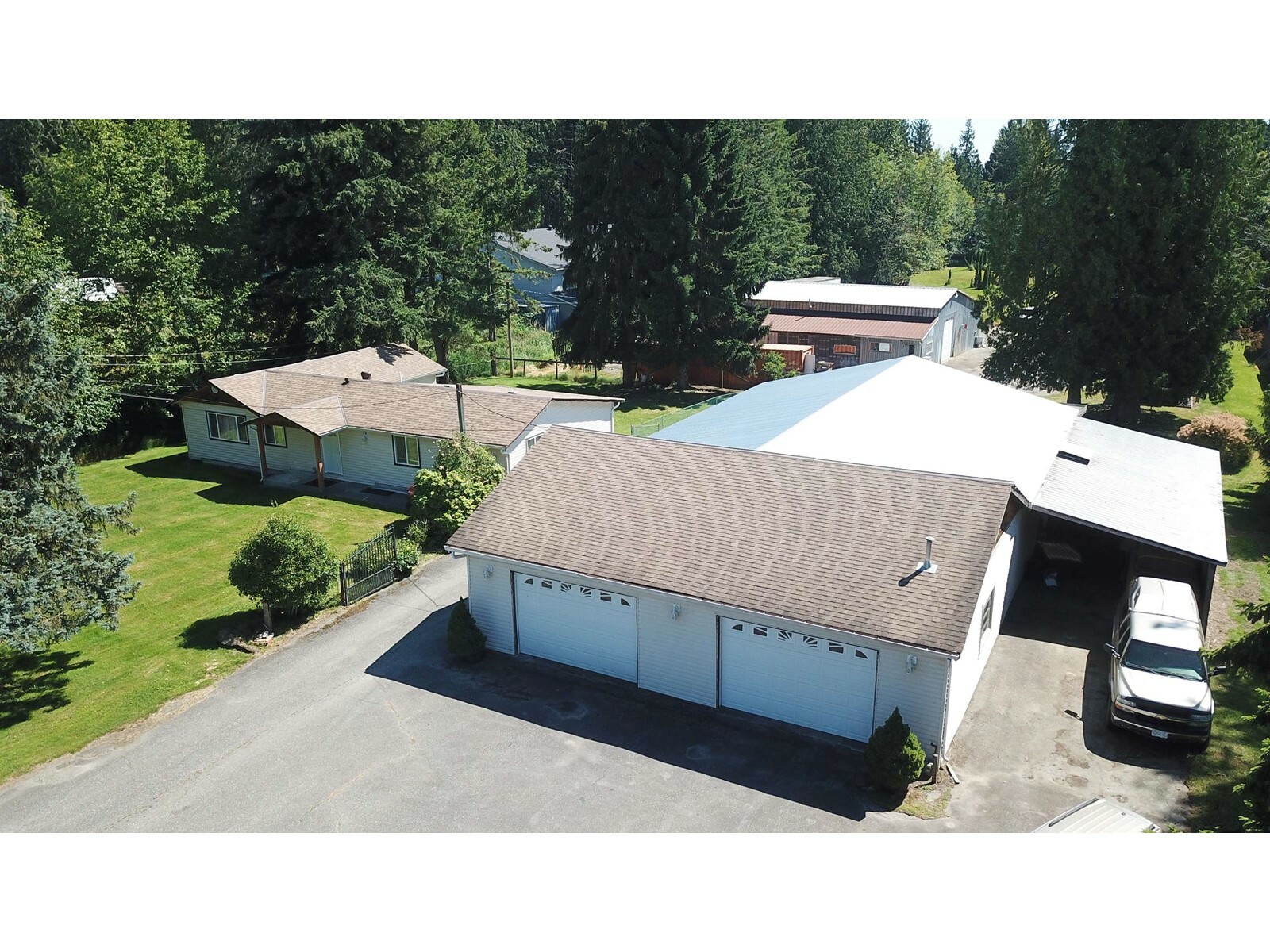 Property Photo:  7836 Bradner  BC V4X 2B6 
