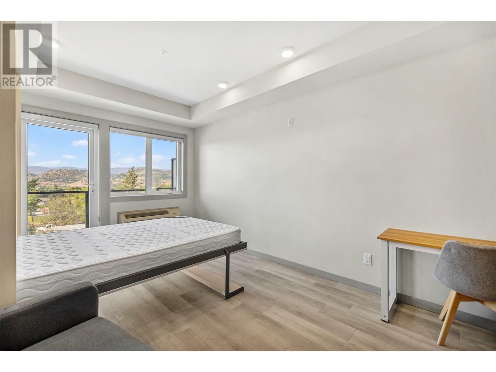 Property Photo:  345 Dougall Road North Ph3  BC V1X 3K8 