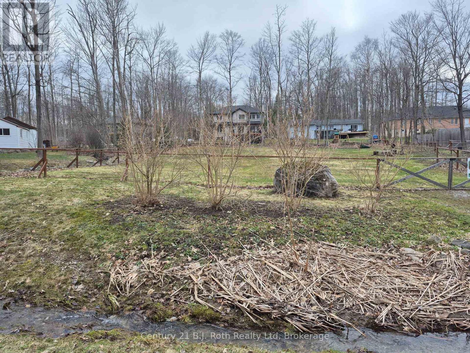 Property Photo:  76 McArthur Drive  ON L9M 1W9 