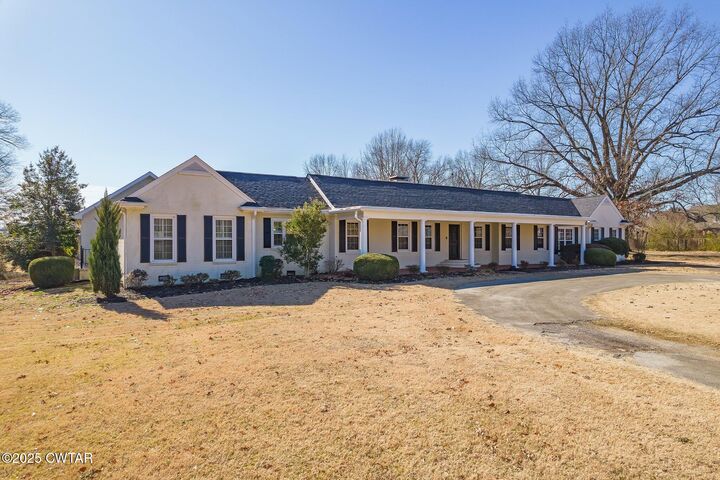 Property Photo: 222 Country Club Lane TN 38305