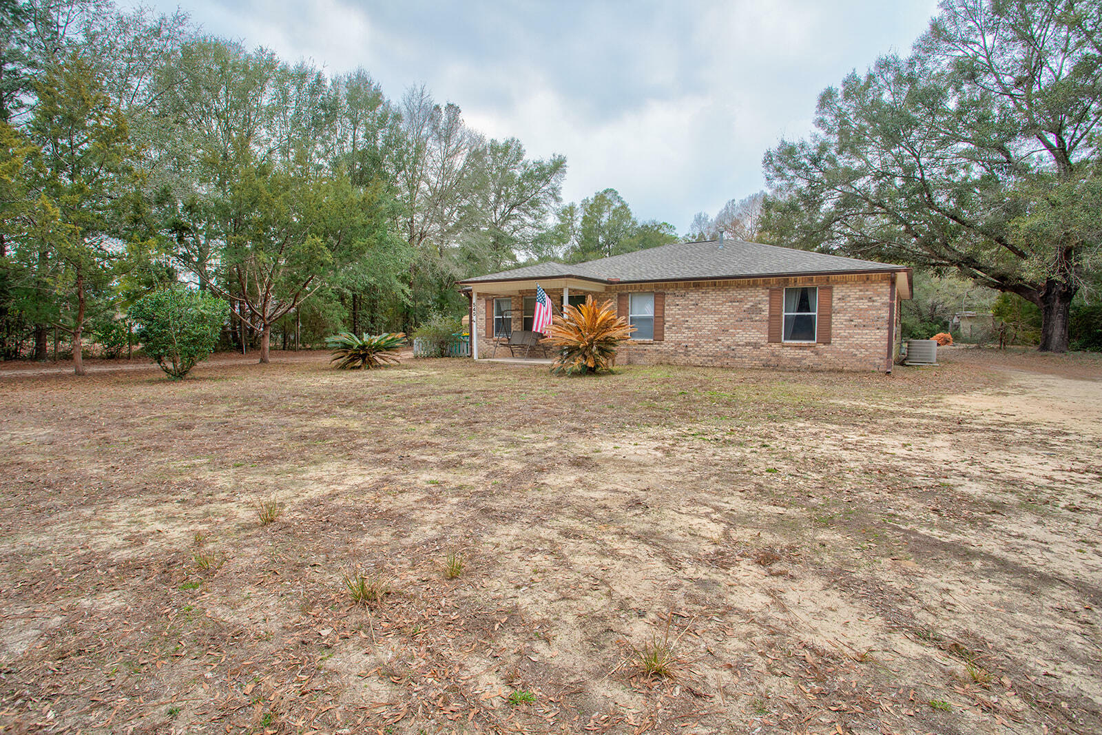 Property Photo:  545 John King Road  FL 32539 