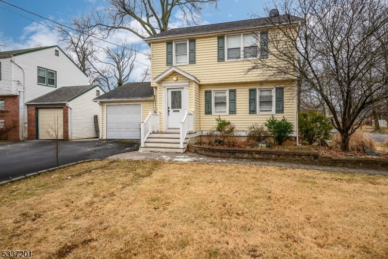 Property Photo: 496 W Inman Ave NJ 07065