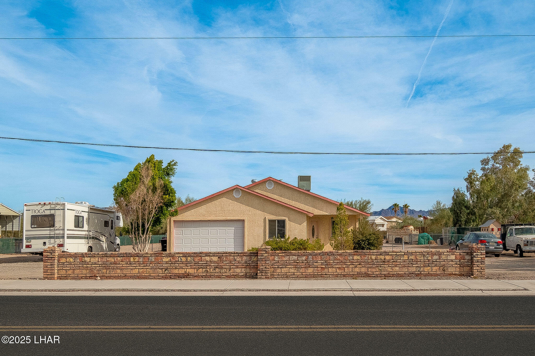 Property Photo:  391 N Moon-Mountain Ave. Ave  AZ 85346 