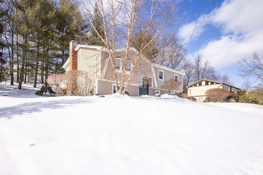 Property Photo:  13 Stonecrest Drive  NY 10984 