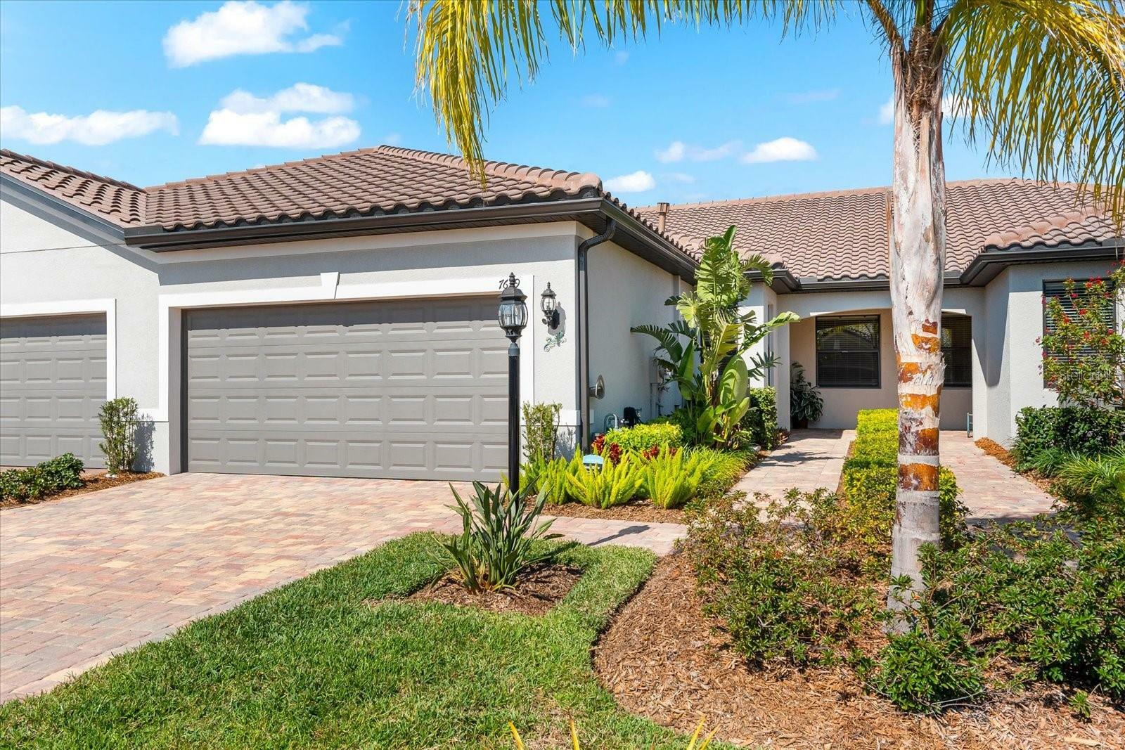 Property Photo: 7629 Summerland Cove FL 34202