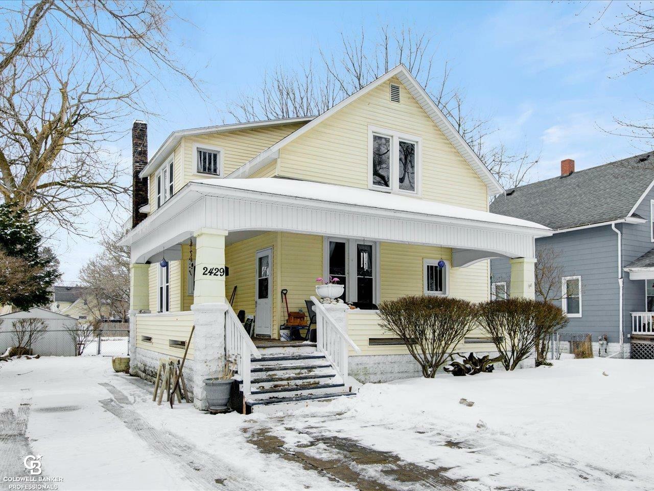 Property Photo:  2429 Walnut St Street  MI 48060 