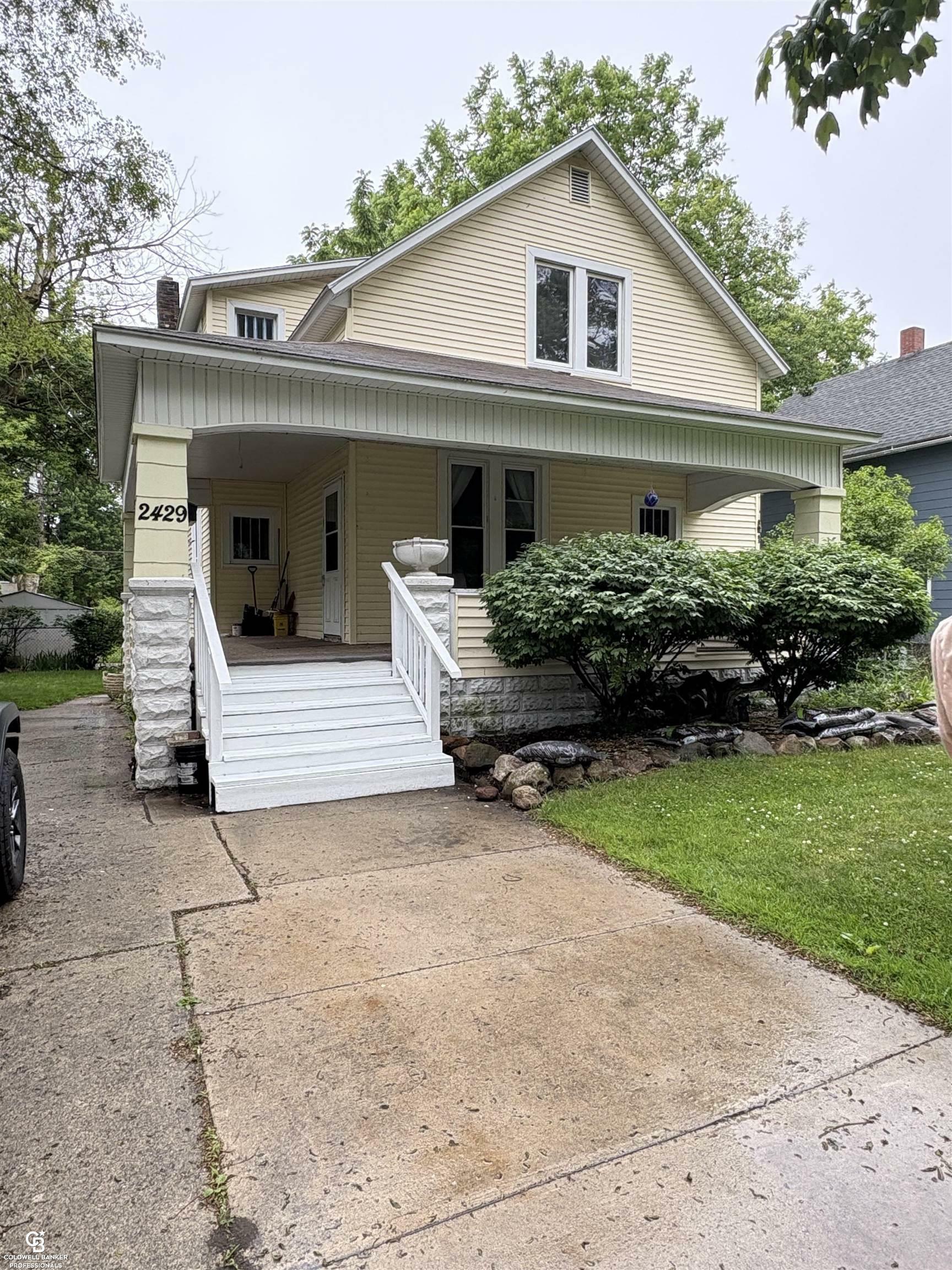 Property Photo: 2429 Walnut St Street MI 48060