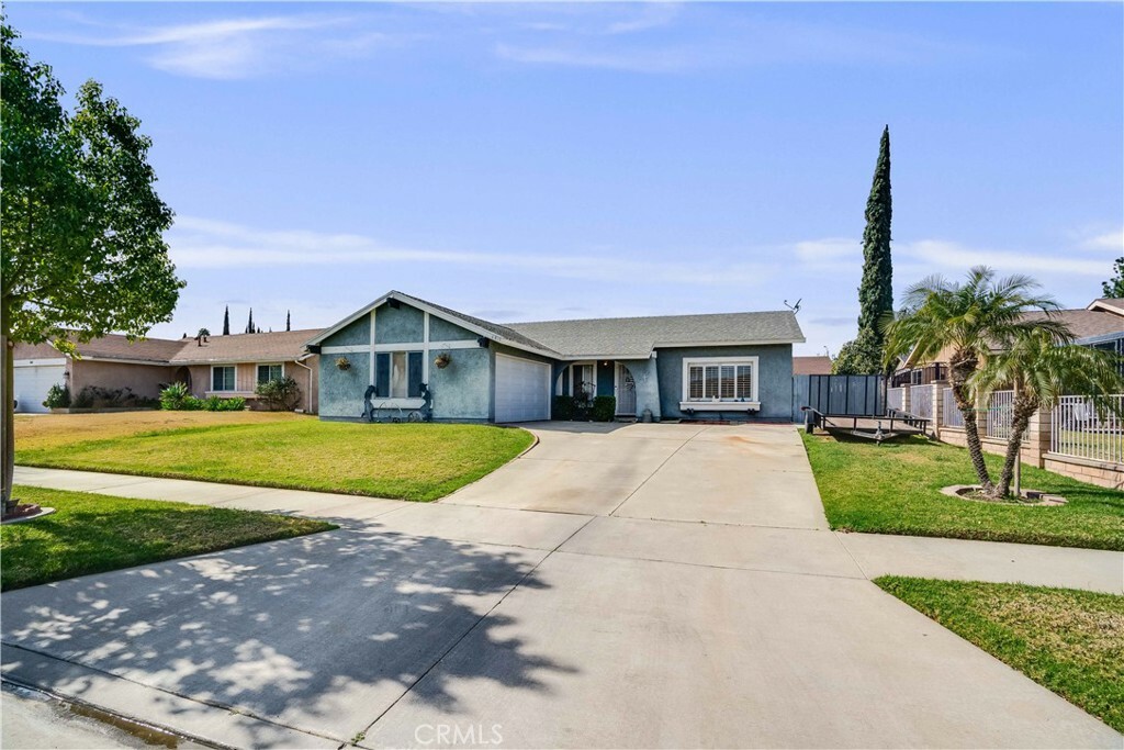 Property Photo:  6815 Farrier Avenue  CA 92503 