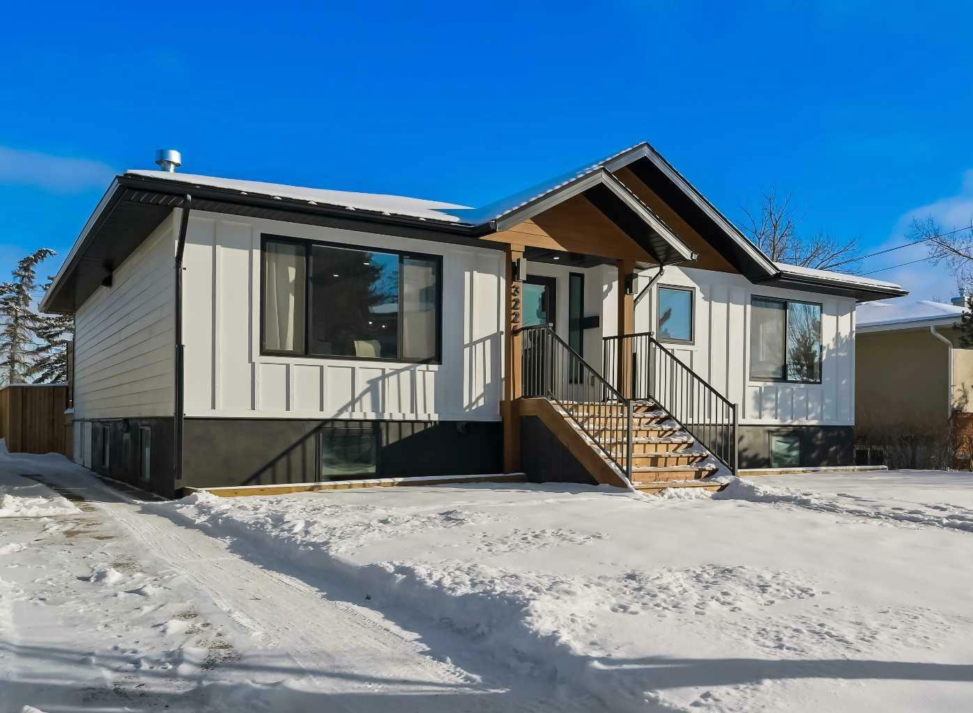 3224 24A Street SW  Calgary AB T3E 1W7 photo