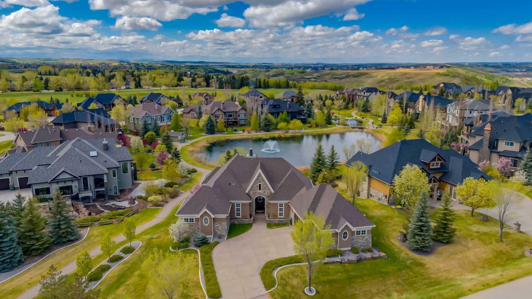 1 Ranche Drive  Heritage Pointe AB T1S 4K1 photo