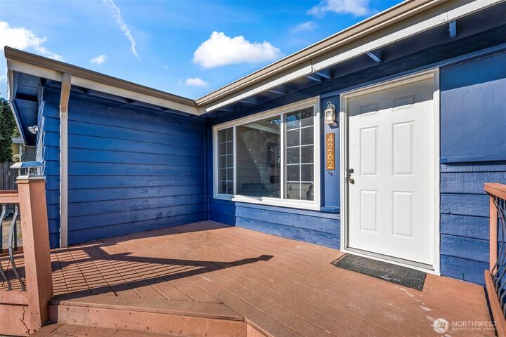 Property Photo: 4262 S 290th Street WA 98001