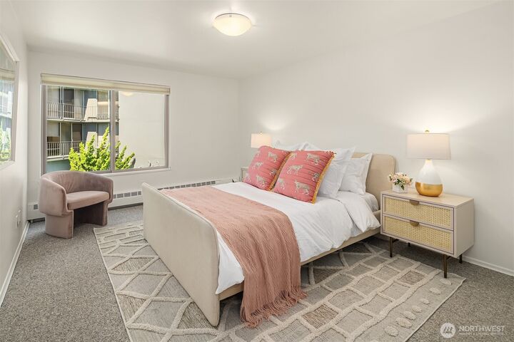 Property Photo:  1600  43rd Avenue E 303  WA 98112 