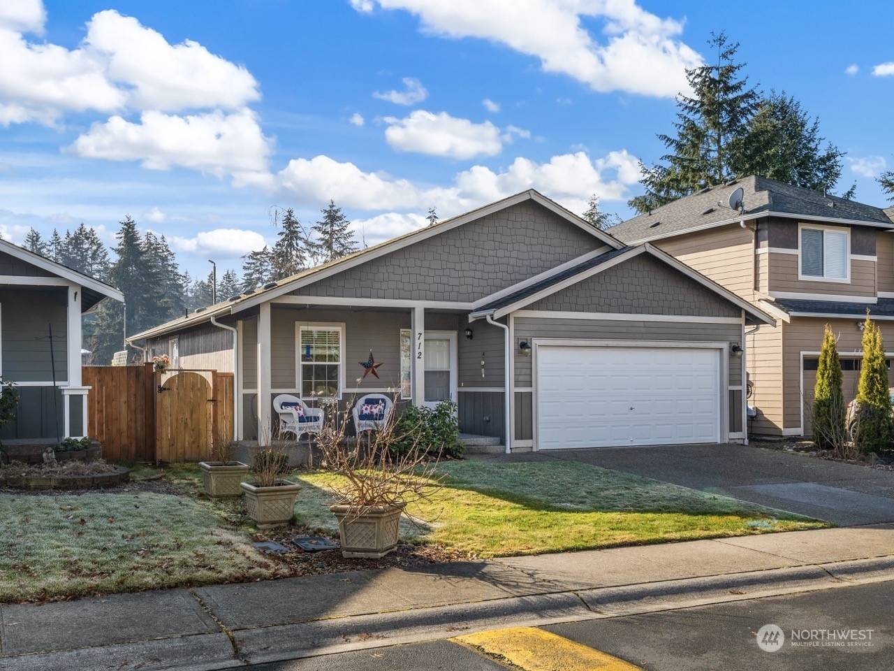 Property Photo:  712  206th Street Ct E  WA 98387 